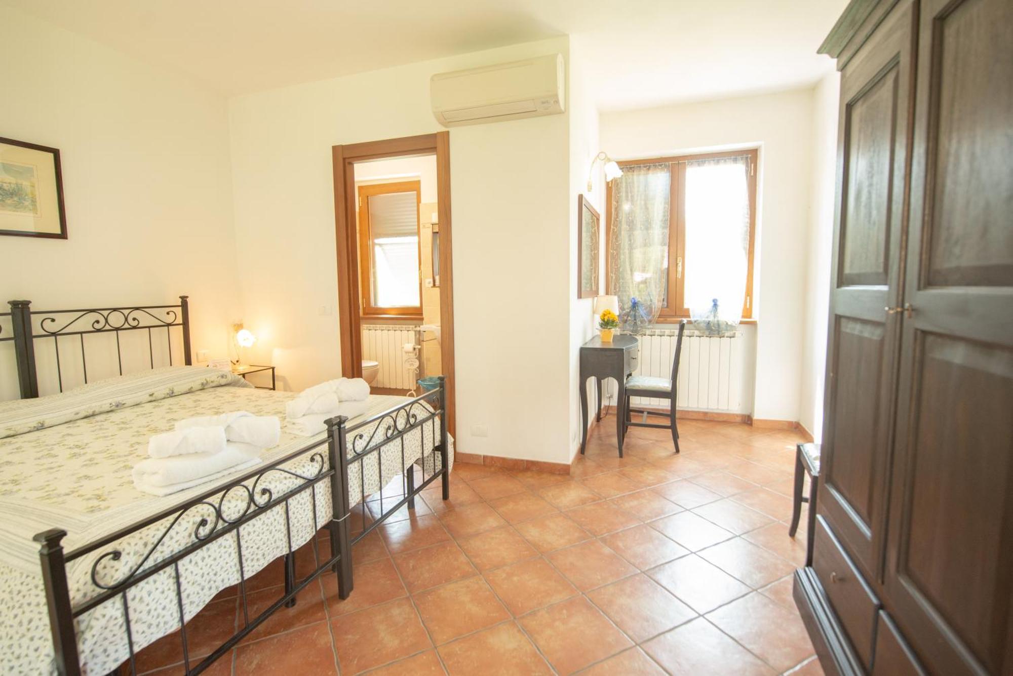Il Vecchio Noce Hotel บรุนญาโต ภายนอก รูปภาพ