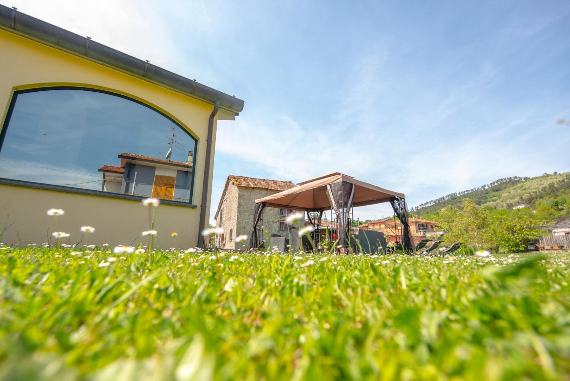 Il Vecchio Noce Hotel บรุนญาโต ภายนอก รูปภาพ