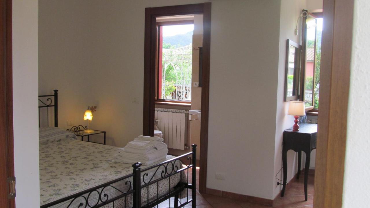 Il Vecchio Noce Hotel บรุนญาโต ภายนอก รูปภาพ